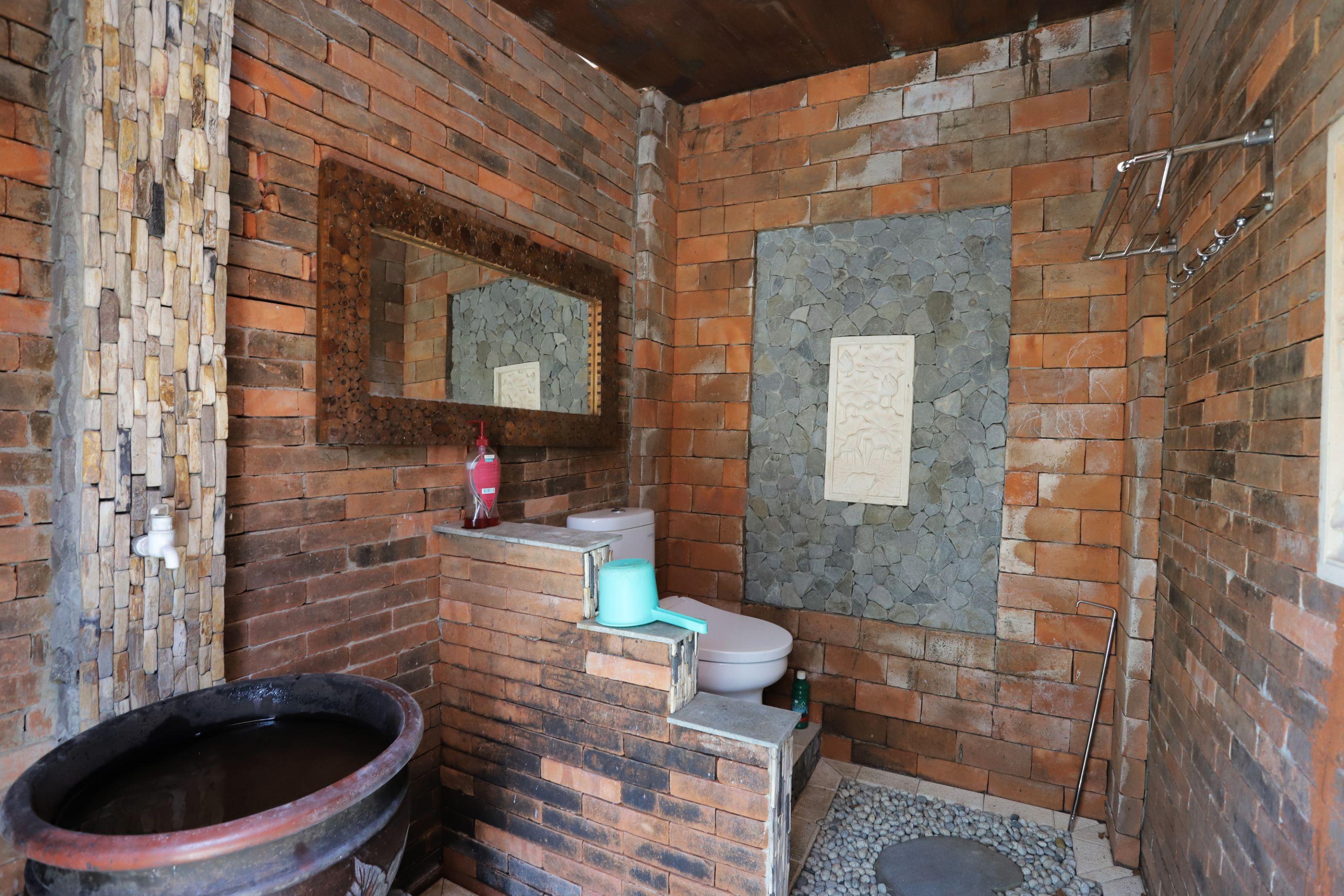 Newalaskuliner & Homestaywatulumbung Kretek Exteriör bild