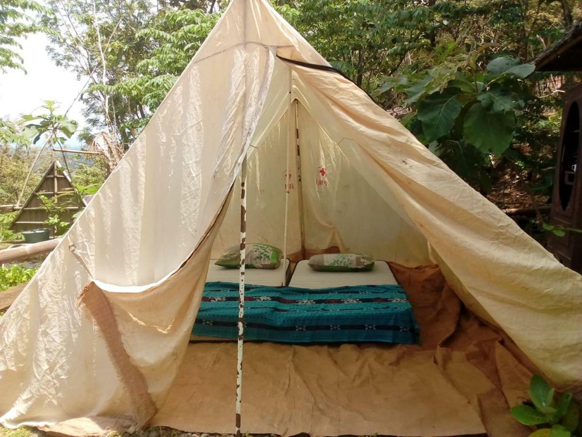 Newalaskuliner & Homestaywatulumbung Kretek Exteriör bild