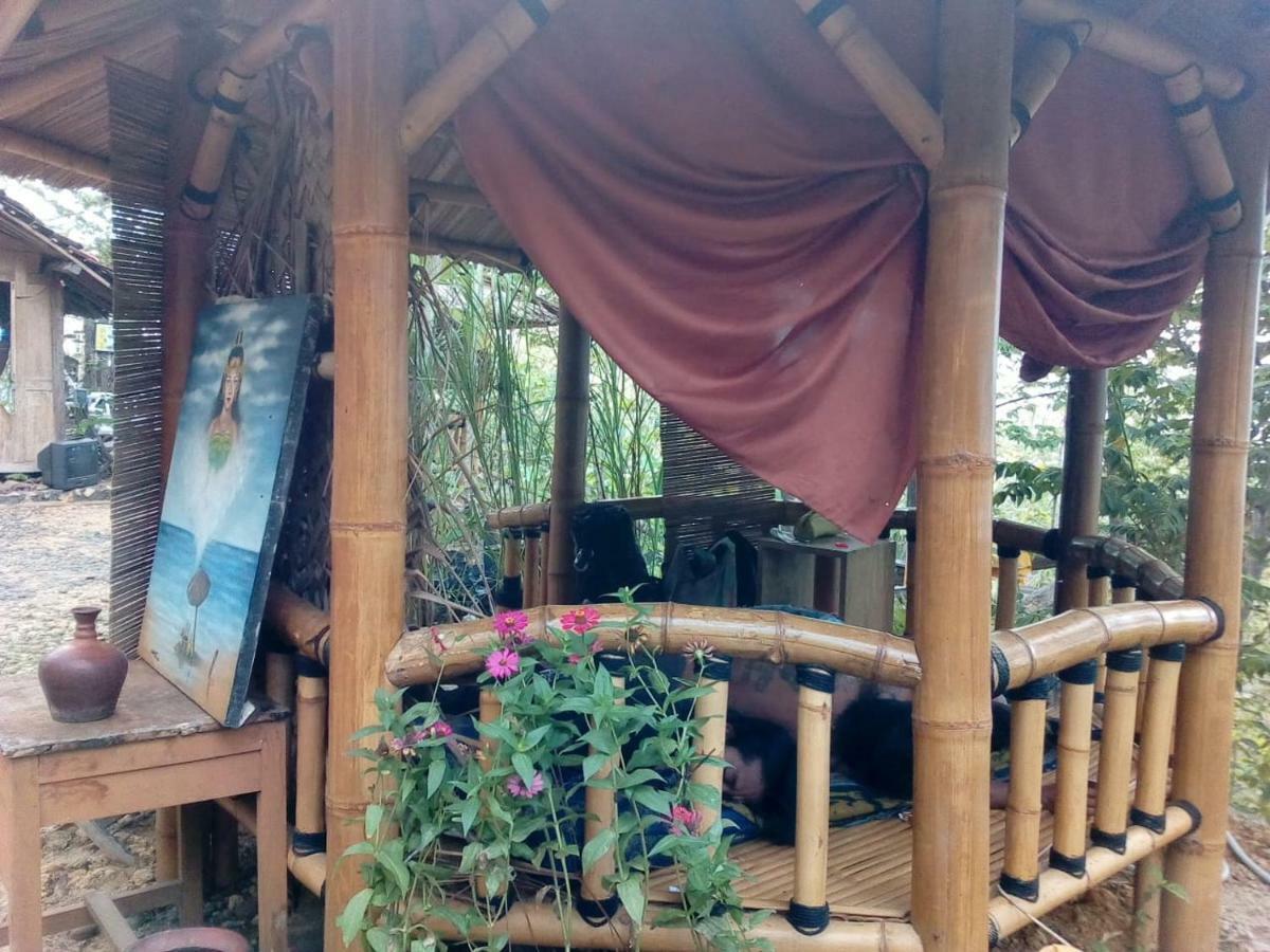 Newalaskuliner & Homestaywatulumbung Kretek Exteriör bild