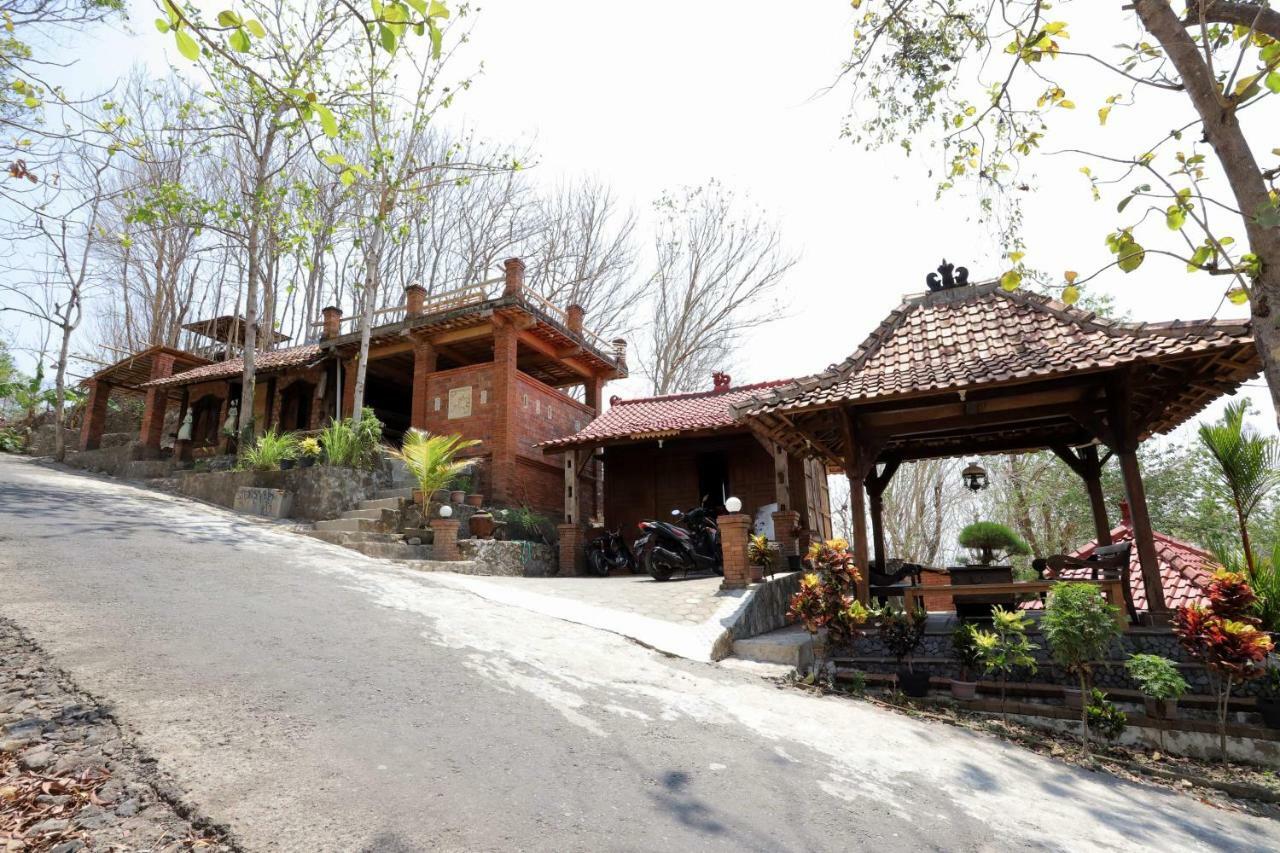 Newalaskuliner & Homestaywatulumbung Kretek Exteriör bild